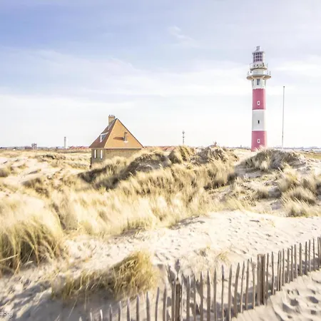 In Near The Beach, Cleaning Included * Nieuwpoort
