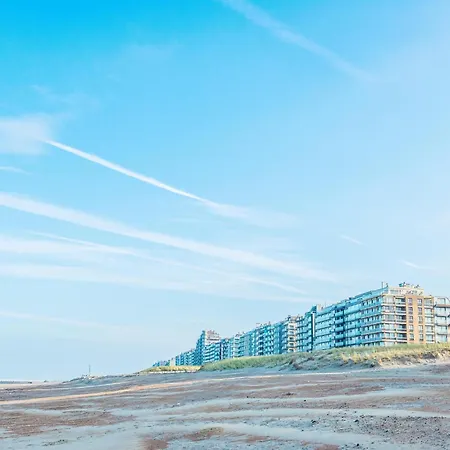 In Near The Beach, Cleaning Included *