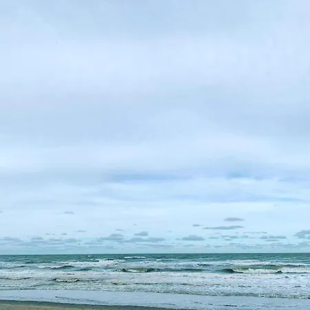 In Near The Beach, Cleaning Included * Nieuwpoort